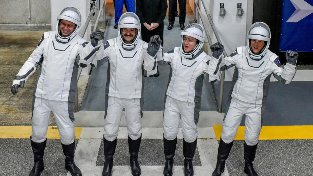 ISS astronauts briefly put on evacuation alert during repair to fix air leak
